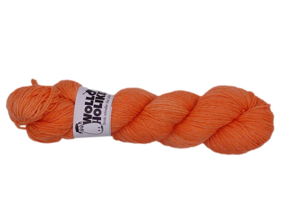 Seidenraupe *Tangerine*. Wolle kaufen Bremerhaven, handgefärbte Wolle