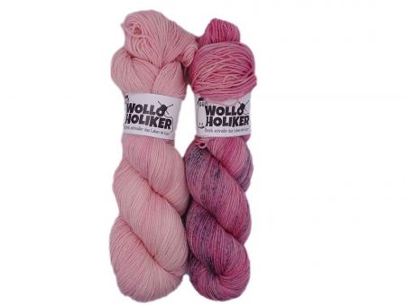 Wolloholiker Merino High-Twist Zwillinge *Puderrosa* - Handgefärbte Wolle aus Bremerhaven.