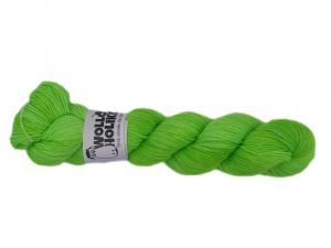 Wolloholiker Neon-Babe Pure *Nuclear green* - Handgefärbte Wolle aus Bremerhaven.
