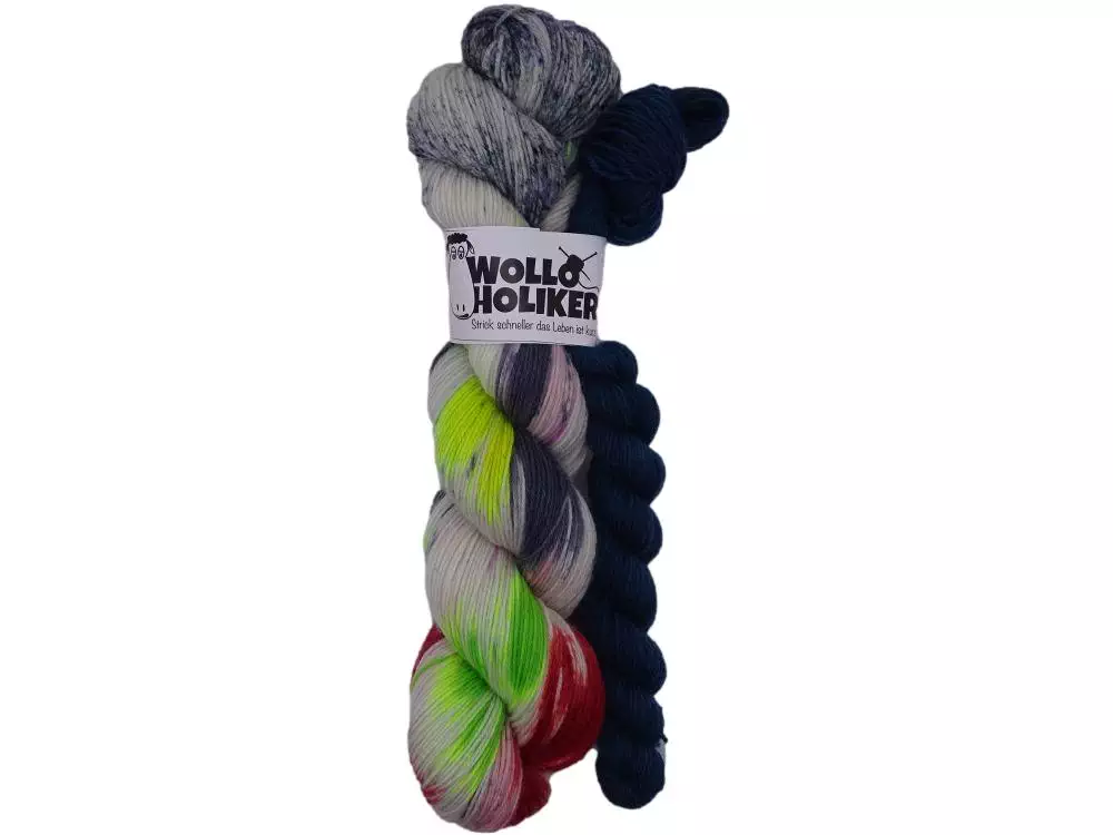 Handgefärbte Wolle - Wolloholiker Ahoi *Todesmärchen* - Handgefärbte Wolle aus Bremerhaven. Handgefärbte Wolle - Wolloholiker Ahoi *Todesmärchen* - Handgefärbte Wolle aus Bremerhaven.