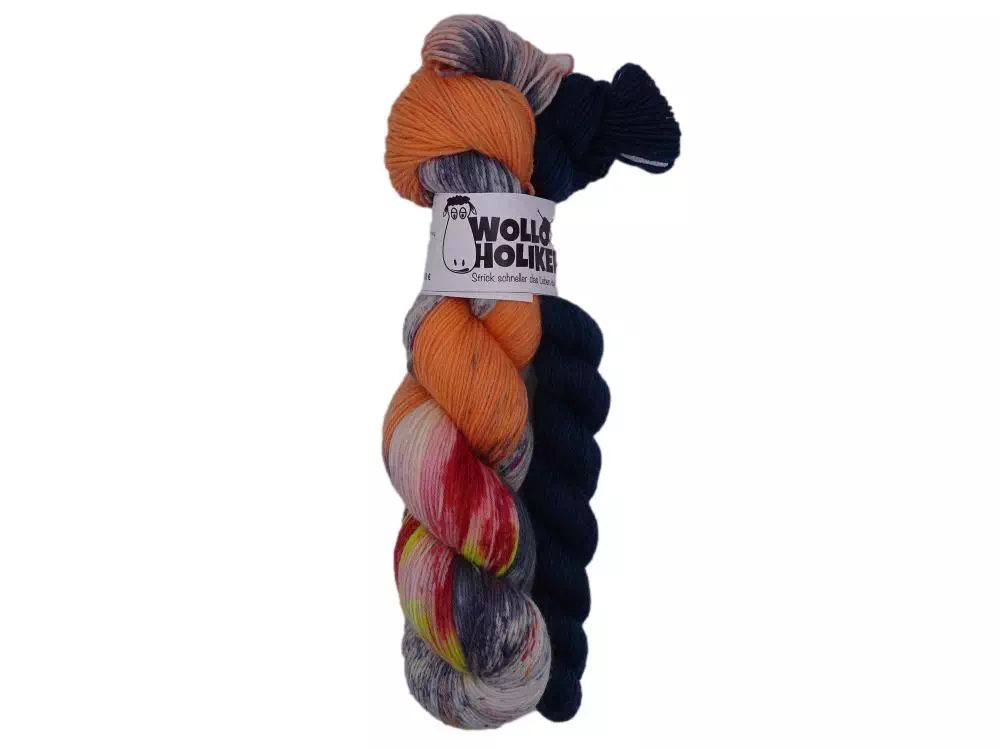 Handgefärbte Wolle - Wolloholiker Ahoi *Todesschmerz* - Handgefärbte Wolle aus Bremerhaven. Handgefärbte Wolle - Wolloholiker Ahoi *Todesschmerz* - Handgefärbte Wolle aus Bremerhaven.