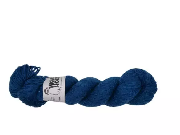 Wolloholiker Basic *Blaue Stunde* - Handgefärbte Wolle aus Bremerhaven.